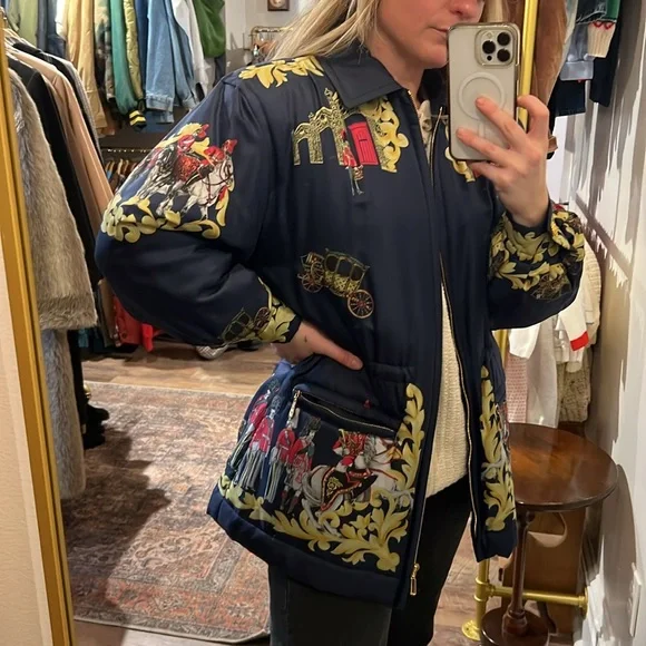 Vintage ESCADA silk puffer parka with English motif - perfect for apres ski - Picture 6 of 6